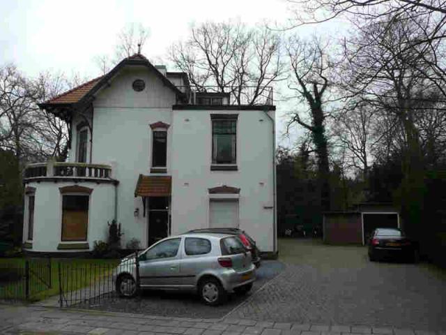 Middenweg 20
