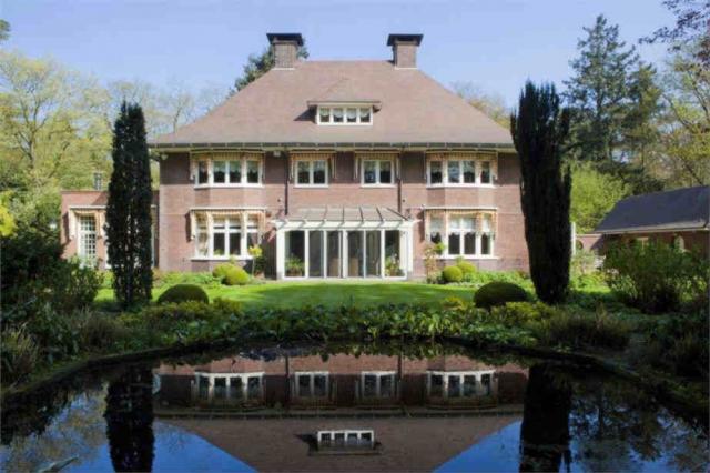 Bachlaan 15